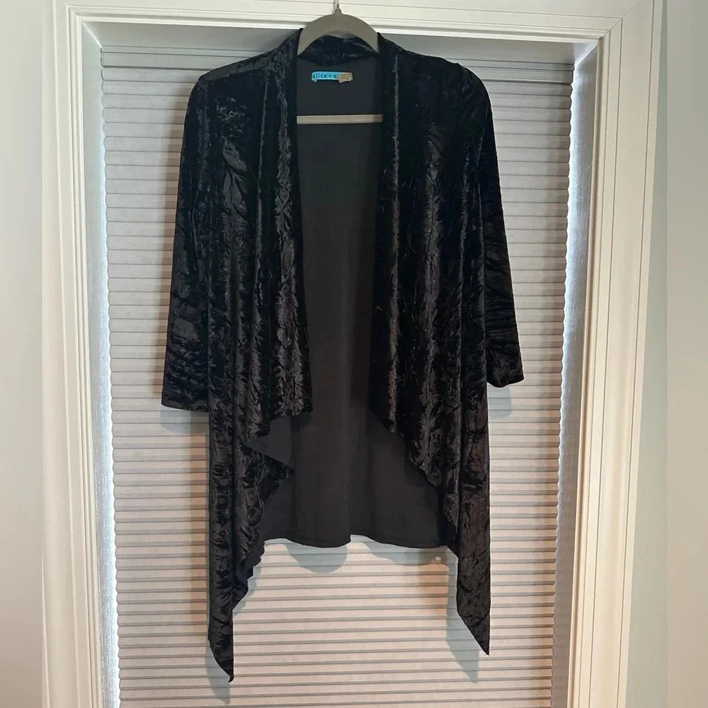 Alice + Olivia black crushed velvet wrap cardigan H-22